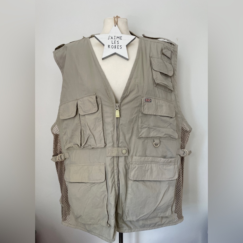 G.P.S. GLOBAL TRAVELER Beige Outdoor Sport Utility Vest